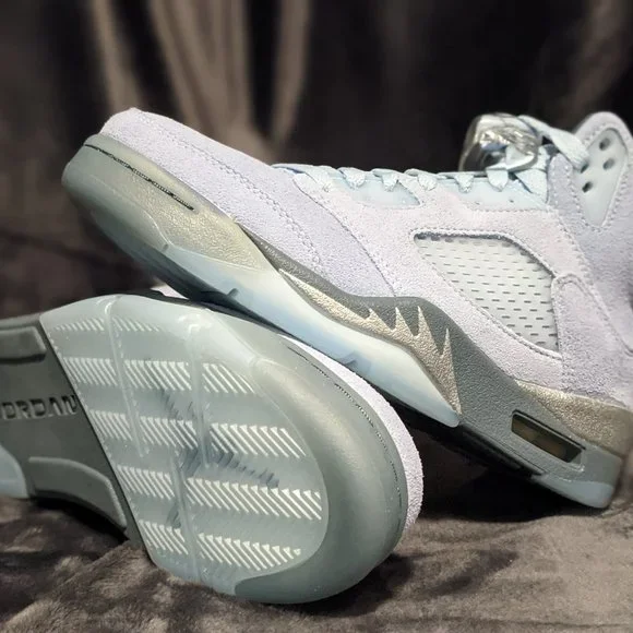 Jordan 5 Retro - Bluebirds (W) 6.5 - NEW - Picture 3 of 6